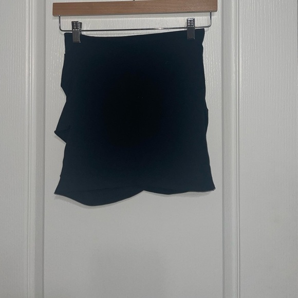 AYAI Are You Am I Black Mini Skirt Faux Wrap Ruched Scrunch Size Small - Picture 4 of 8